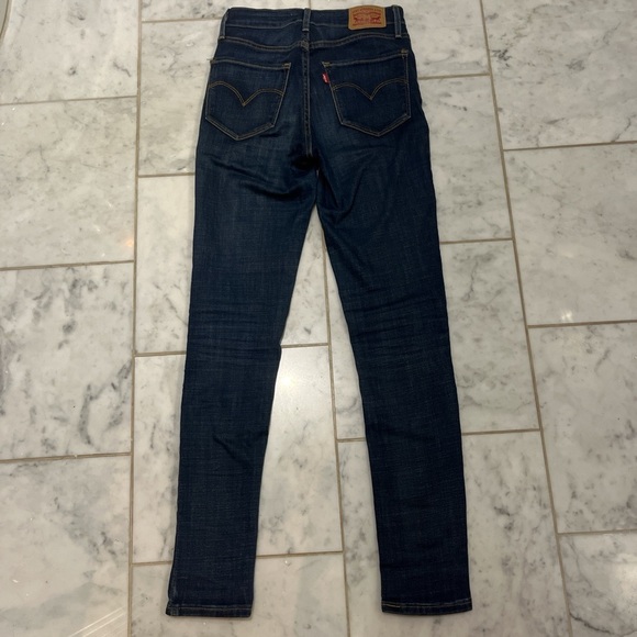 Levi's Women's Dark blue Skinny Jeans. Model 727 size 26 - Picture 2 of 4